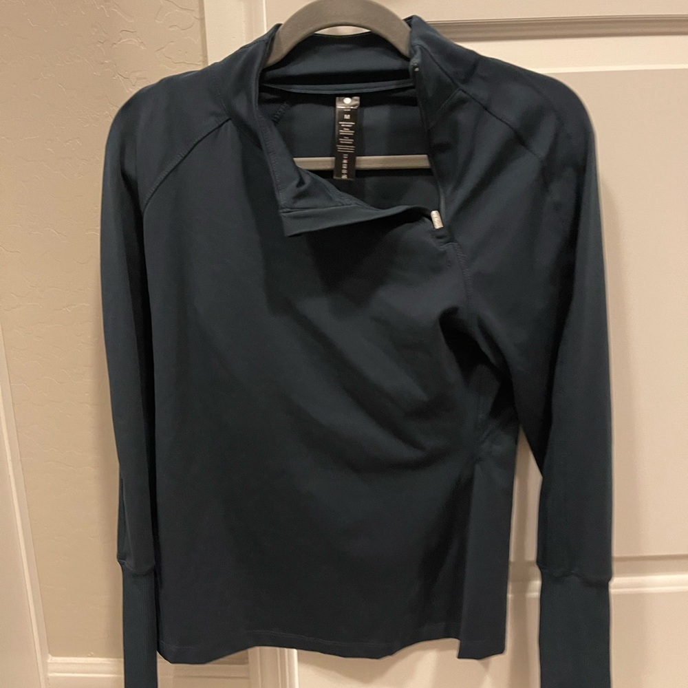 Yogalicious long sleeve performance too